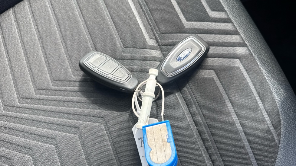 Ford Puma 1.0 EcoBoost Hybrid mHEV 155 ST-Line X 5dr Petrol Hatchback - Image 20