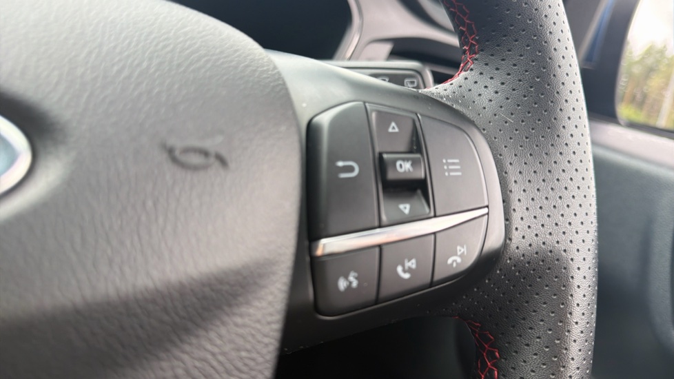 Ford Kuga 1.5 EcoBlue ST-Line X Edition 5dr Auto Diesel Estate - Image 31