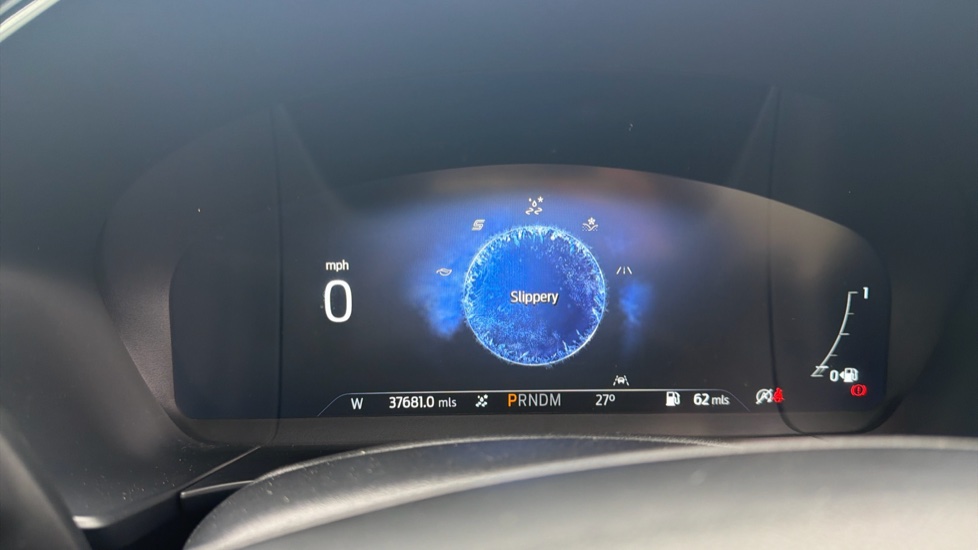 Ford Kuga 1.5 EcoBlue ST-Line X Edition 5dr Auto Diesel Estate - Image 38