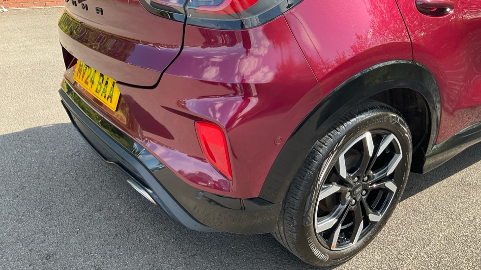 Ford Puma 1.0 EcoBoost Hybrid mHEV Vivid Ruby Edition 5dr Petrol Hatchback - Image 22