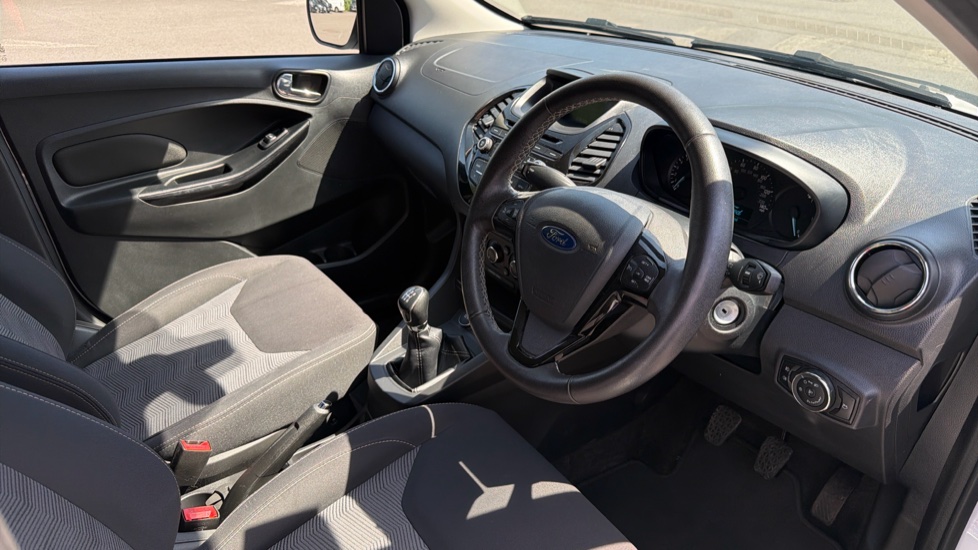 Ford KA+ 1.2 85 Zetec White Edition 5dr Petrol Hatchback - Image 11