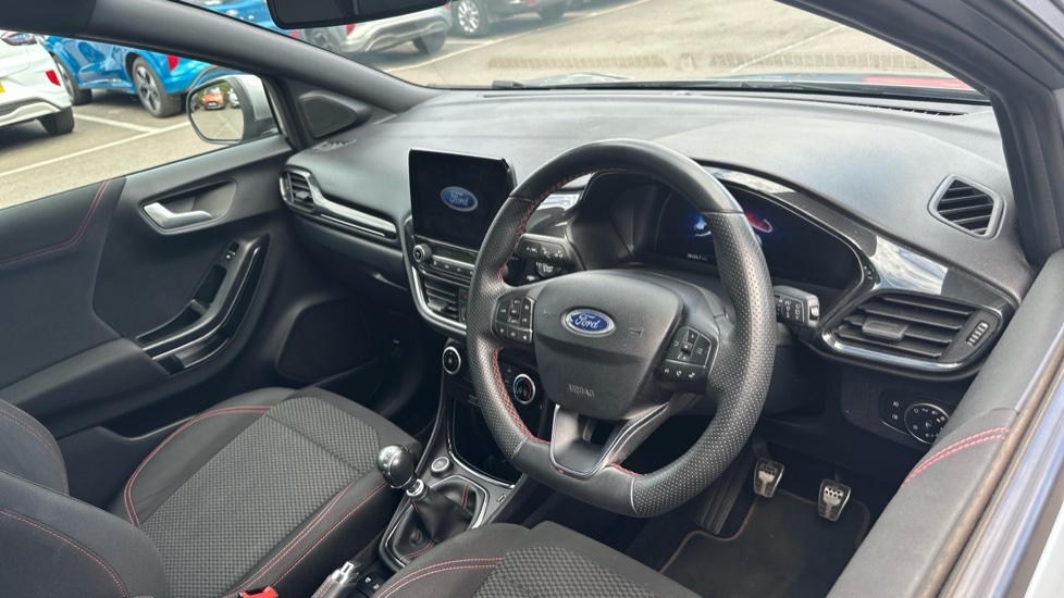 Ford Puma 1.0 EcoBoost Hybrid mHEV 155 ST-Line 5dr Petrol Hatchback - Image 11