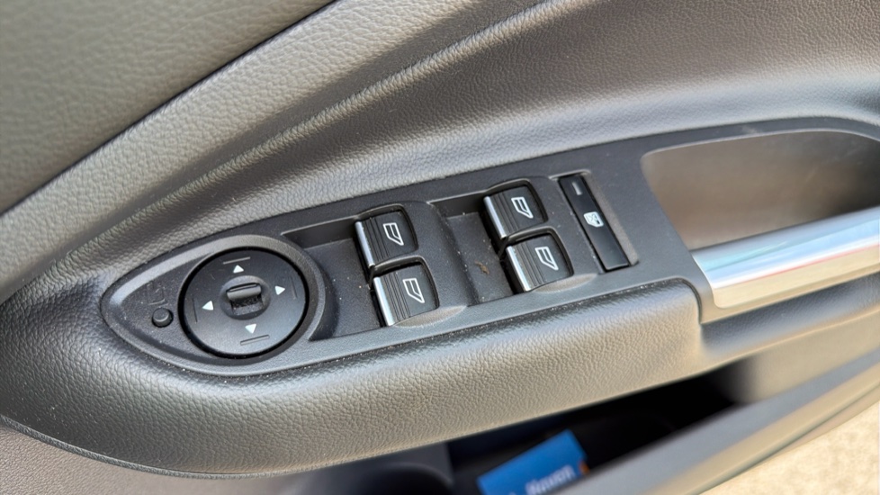 Ford Kuga 2.0 TDCi Titanium X Edition 5dr Auto 2WD Diesel Estate - Image 26