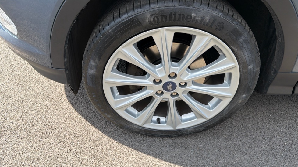 Ford Kuga 2.0 TDCi Titanium X Edition 5dr Auto 2WD Diesel Estate - Image 32