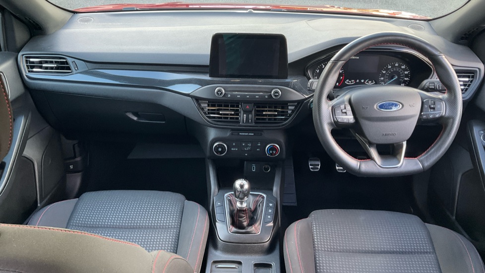 Ford Focus 1.0 EcoBoost Hybrid mHEV 125 ST-Line Edition 5dr Petrol Hatchback - Image 10
