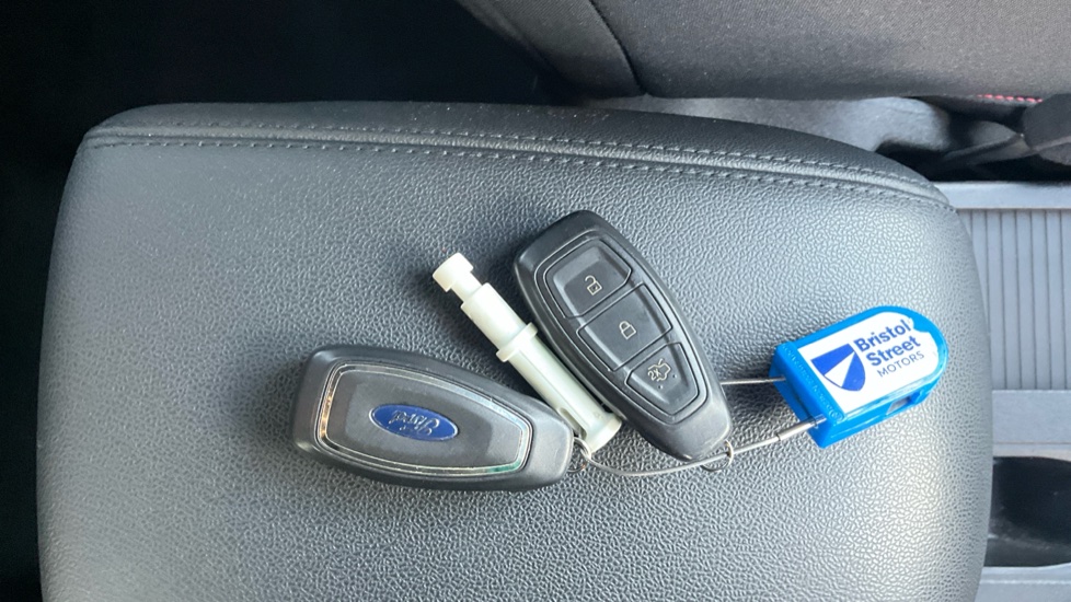 Ford Focus 1.0 EcoBoost Hybrid mHEV 125 ST-Line Edition 5dr Petrol Hatchback - Image 20