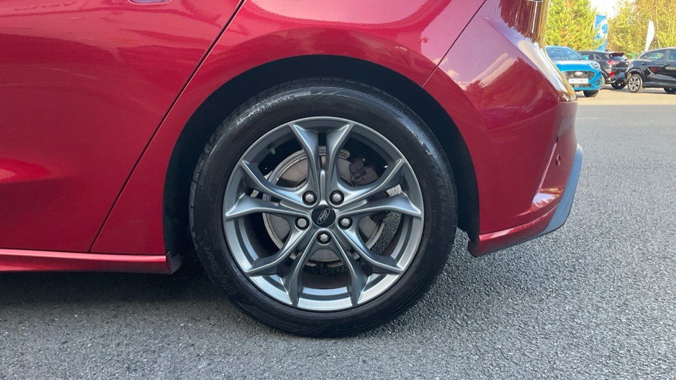 Ford Focus 1.0 EcoBoost Hybrid mHEV 125 ST-Line Edition 5dr Petrol Hatchback - Image 21