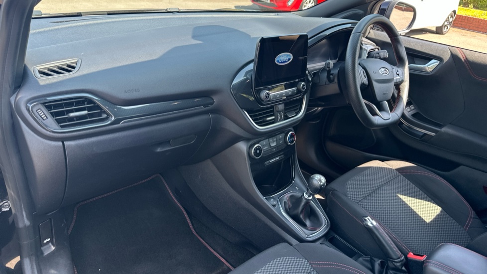Ford Puma 1.0 EcoBoost Hybrid mHEV 155 ST-Line 5dr Petrol Hatchback - Image 9