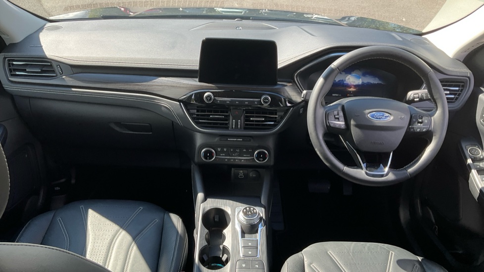 Ford Kuga 2.5 FHEV Vignale 5dr CVT Hybrid Estate - Image 10