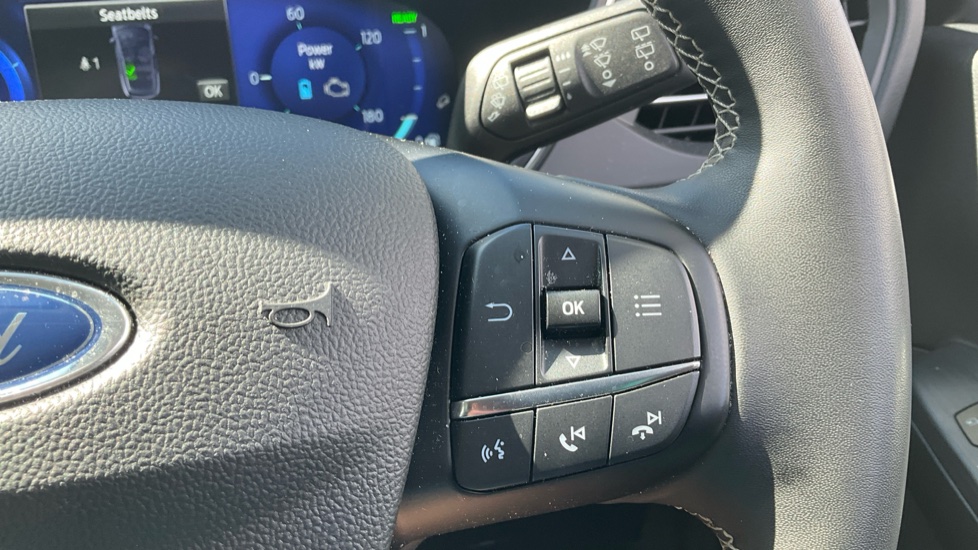 Ford Kuga 2.5 FHEV Vignale 5dr CVT Hybrid Estate - Image 32
