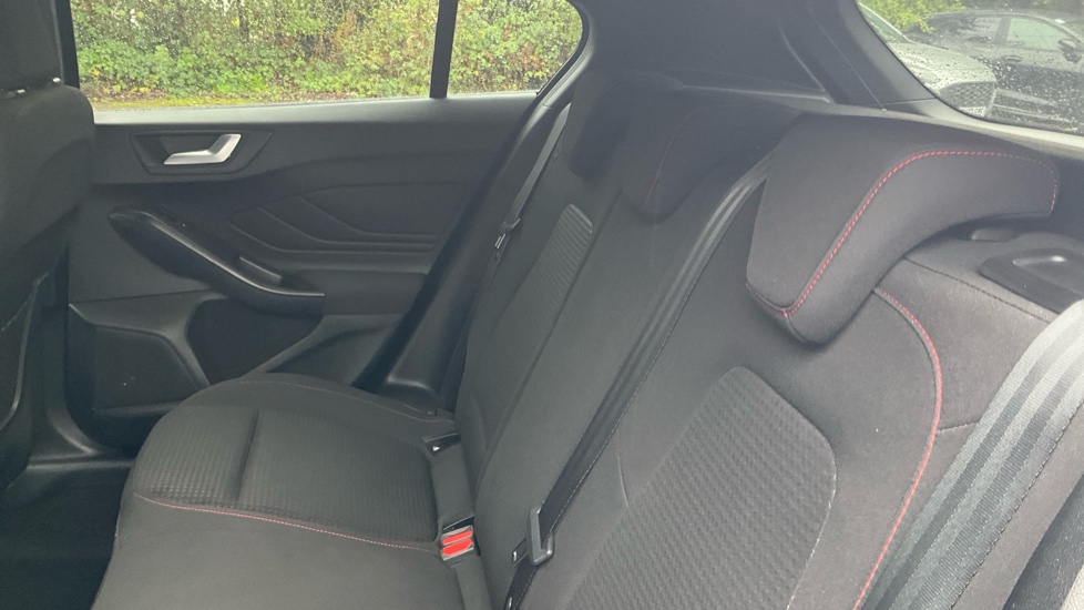 Ford Focus 1.0 EcoBoost ST-Line 5dr Petrol Hatchback - Image 16