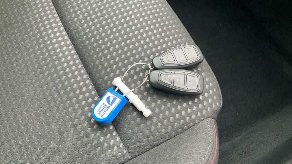 Ford Focus 1.0 EcoBoost ST-Line 5dr Petrol Hatchback - Image 20