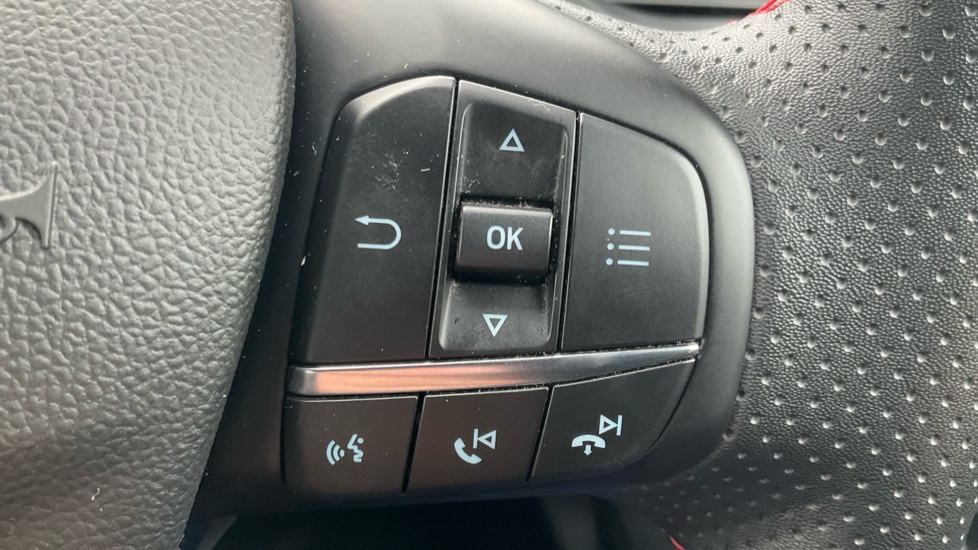 Ford Focus 1.0 EcoBoost ST-Line 5dr Petrol Hatchback - Image 32