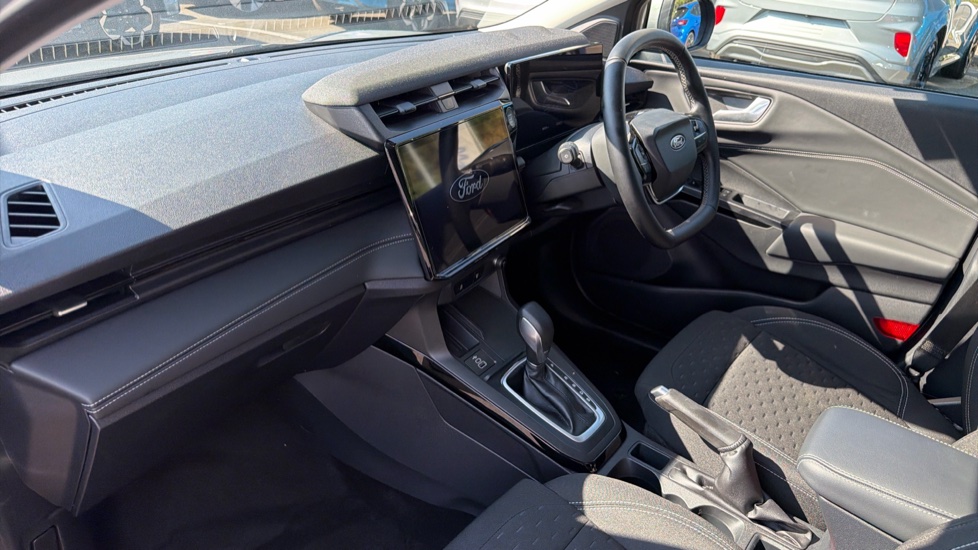 Ford Puma 1.0 EcoBoost Hybrid mHEV Titanium 5dr DCT Petrol Hatchback - Image 9