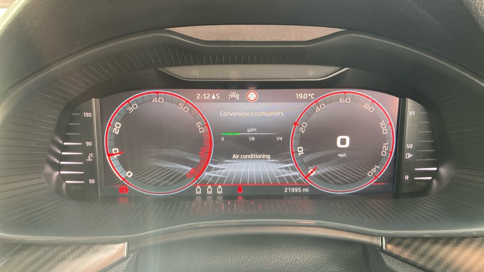 Skoda Kamiq 1.0 TSI 110 Monte Carlo 5dr Petrol Hatchback - Image 18