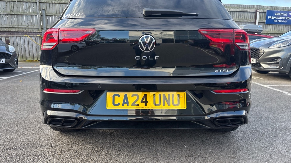 Volkswagen Golf 1.5 eTSI 150 Black Edition 5dr DSG Petrol Hatchback - Image 25