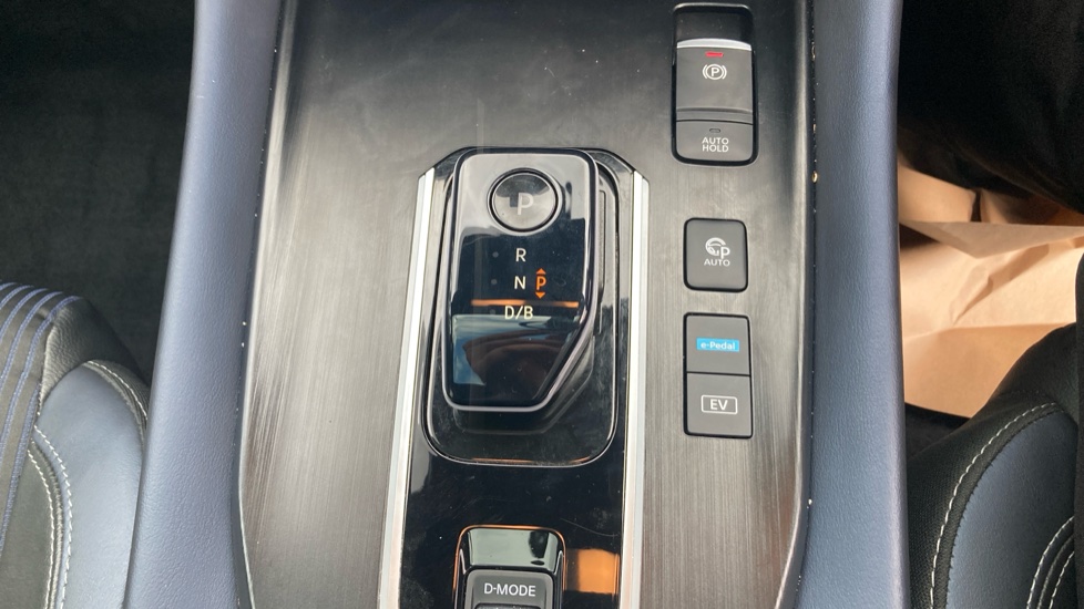 Nissan Qashqai 1.5 E-Power Tekna 5dr Auto Hybrid Hatchback - Image 31