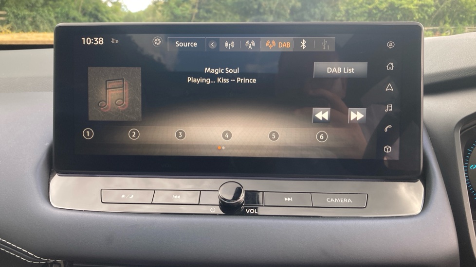 Nissan Qashqai 1.5 E-Power Tekna 5dr Auto Hybrid Hatchback - Image 35