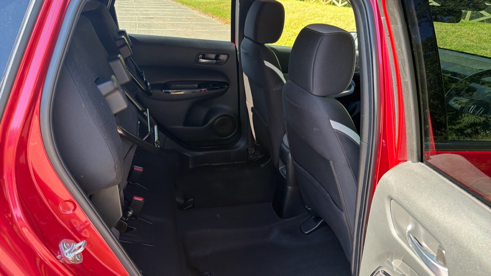 Honda Jazz 1.5 i-MMD Hybrid Crosstar EX 5dr eCVT Hybrid Hatchback - Image 27