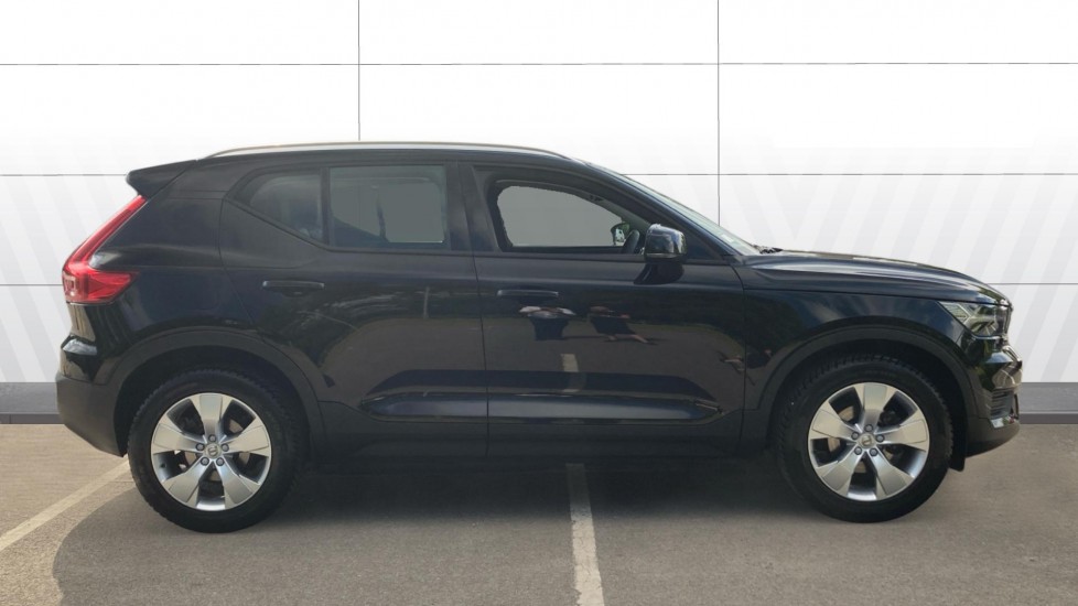 Volvo XC40 1.5 T3 [163] Momentum 5dr Petrol Estate - Image 5