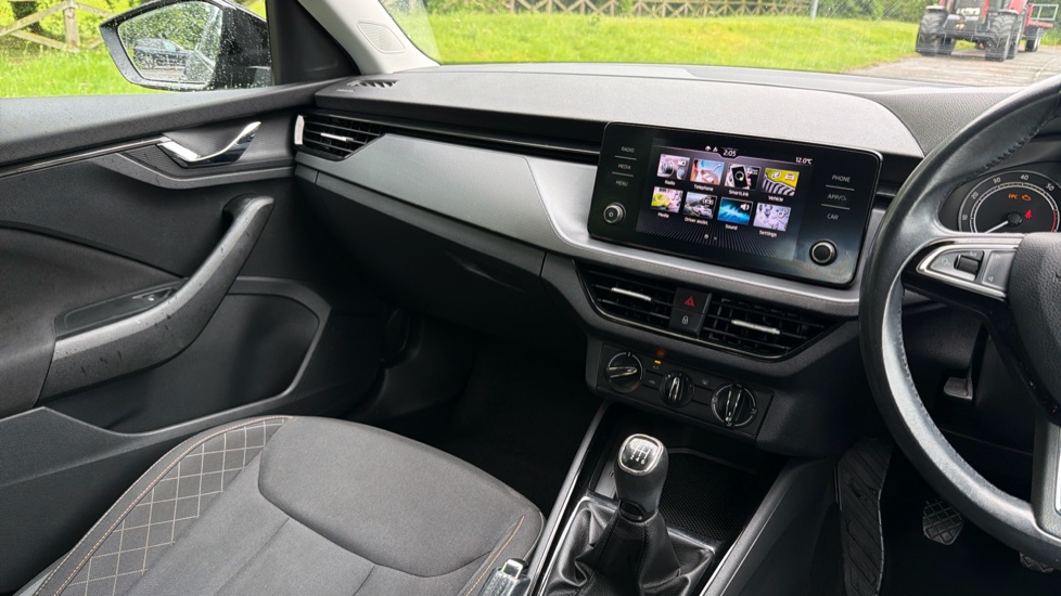 Skoda Kamiq 1.0 TSI SE 5dr Petrol Hatchback - Image 14