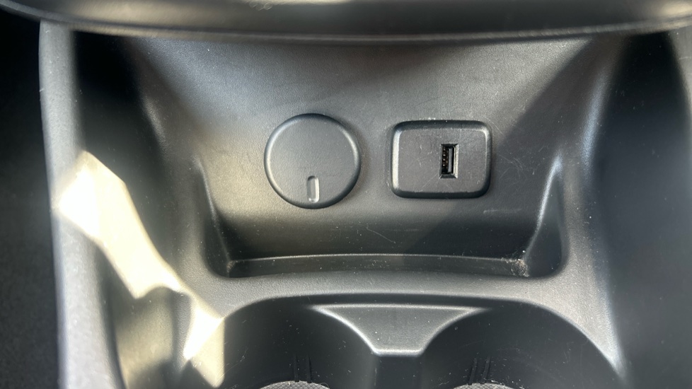 Vauxhall Corsa 1.4 [75] Griffin 3dr Petrol Hatchback - Image 27