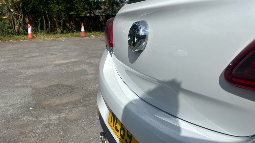 Vauxhall Corsa 1.4 [75] Griffin 3dr Petrol Hatchback - Image 32