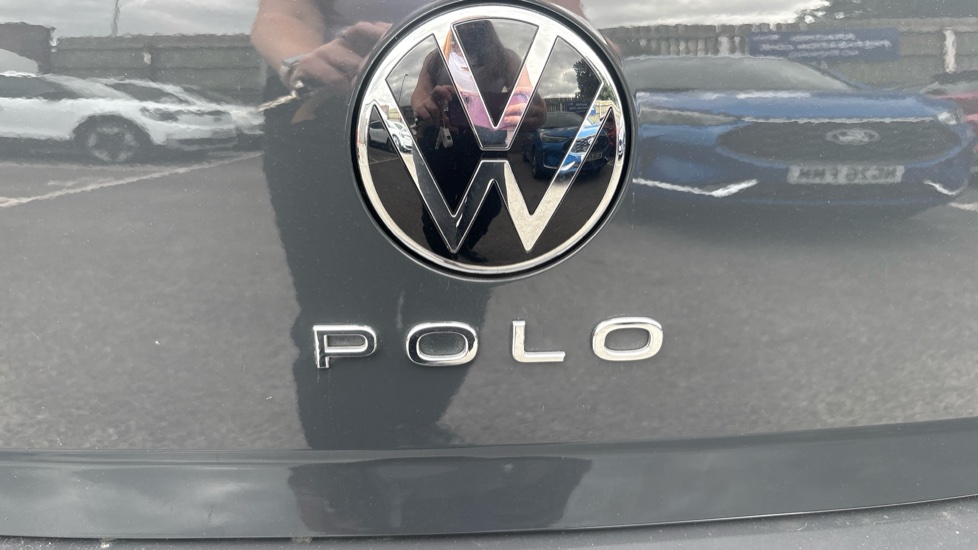 Volkswagen Polo 1.0 TSI 95 Active 5dr Petrol Hatchback - Image 21
