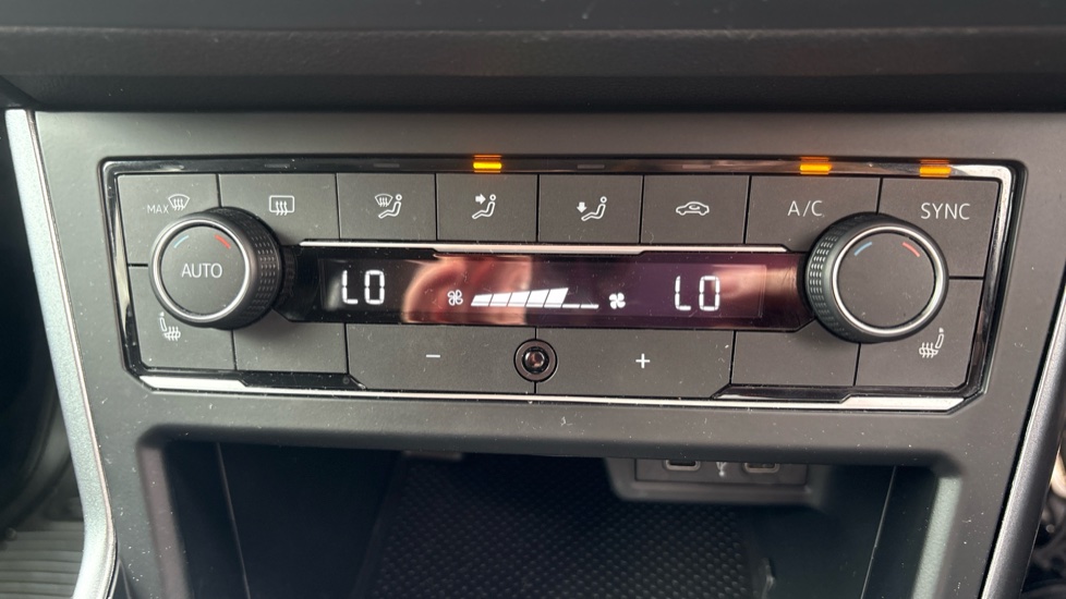 Volkswagen Polo 1.0 TSI 95 Active 5dr Petrol Hatchback - Image 29