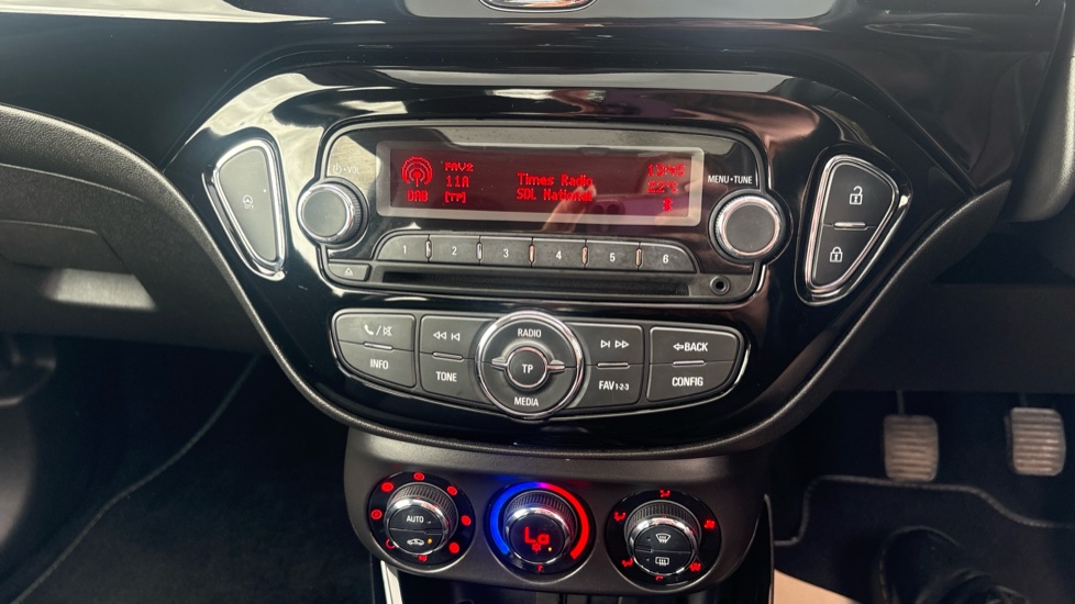 Vauxhall Adam 1.2i Glam 3dr Petrol Hatchback - Image 12