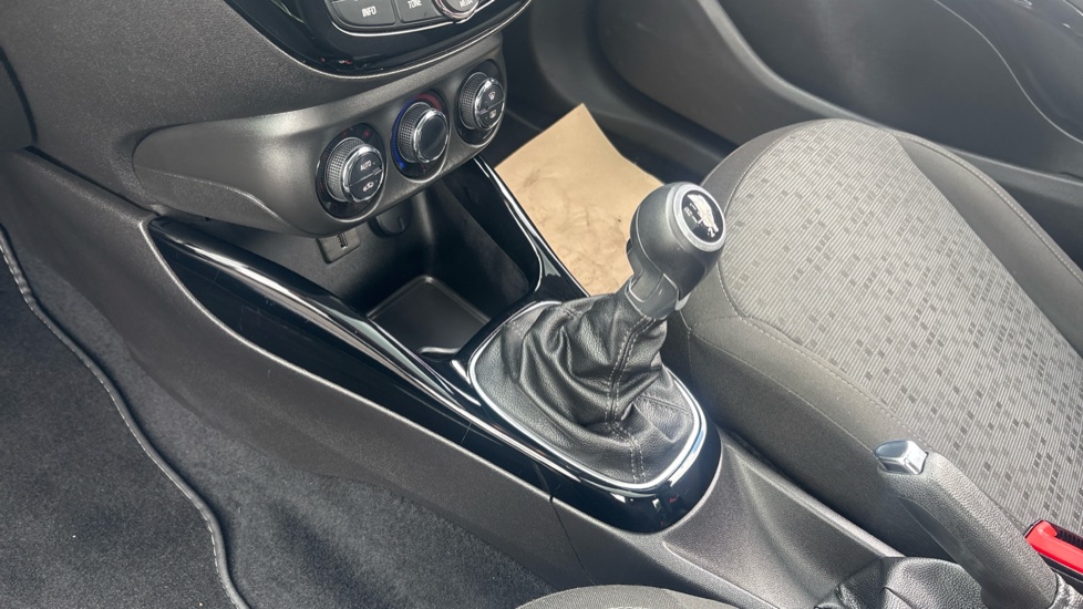 Vauxhall Adam 1.2i Glam 3dr Petrol Hatchback - Image 13