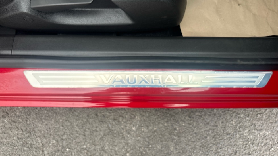 Vauxhall Adam 1.2i Glam 3dr Petrol Hatchback - Image 28