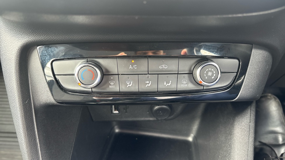 Vauxhall Corsa 1.2 Turbo SE 5dr Petrol Hatchback - Image 25