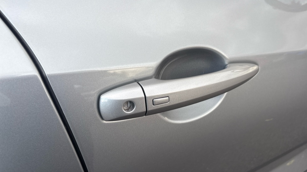 Nissan Juke 1.6 Hybrid N-Connecta 5dr Auto Hybrid Hatchback - Image 25