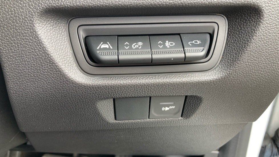 Renault Zoe 80kW i Iconic R110 50kWh 5dr Auto Electric Hatchback - Image 25
