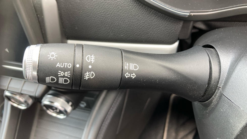 Renault Zoe 80kW i Iconic R110 50kWh 5dr Auto Electric Hatchback - Image 30
