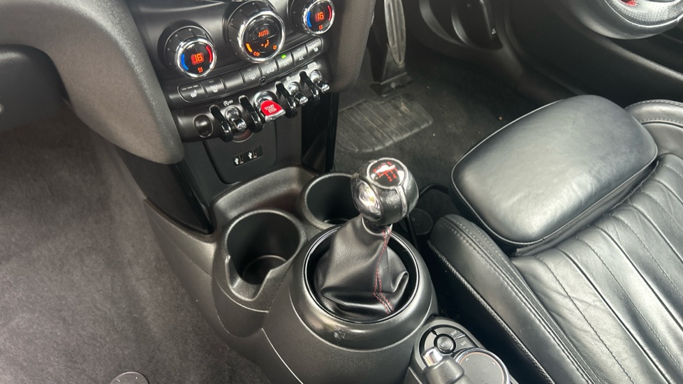 MINI Convertible 2.0 Cooper S II 2dr Petrol Convertible - Image 13