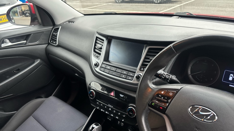Hyundai TUCSON 1.7 CRDi Blue Drive SE Nav 5dr 2WD DCT Diesel Estate - Image 14