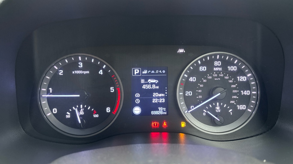 Hyundai TUCSON 1.7 CRDi Blue Drive SE Nav 5dr 2WD DCT Diesel Estate - Image 18