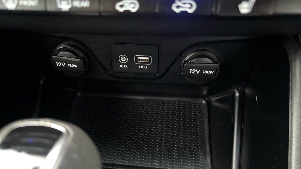 Hyundai TUCSON 1.7 CRDi Blue Drive SE Nav 5dr 2WD DCT Diesel Estate - Image 34