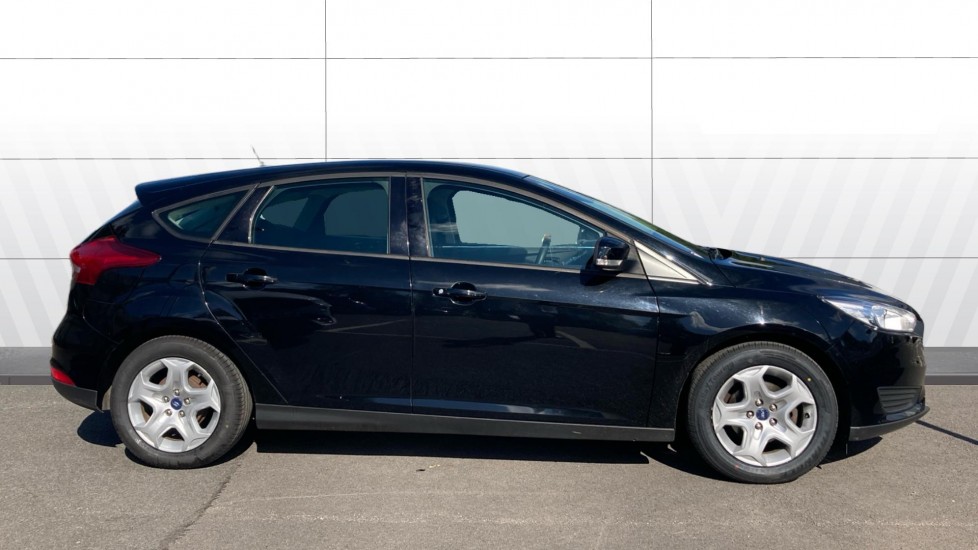 Ford Focus 1.0 EcoBoost Style 5dr Petrol Hatchback - Image 5