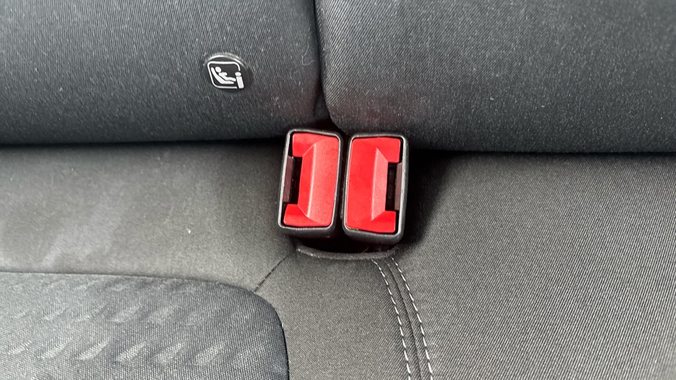 Ford Fiesta 1.1 Zetec 3dr Petrol Hatchback - Image 17