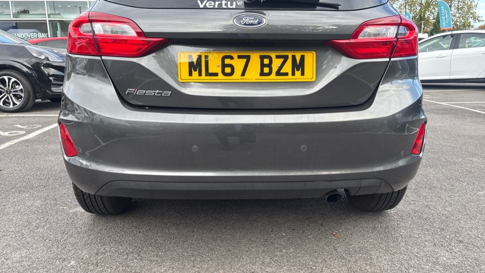 Ford Fiesta 1.1 Zetec 3dr Petrol Hatchback - Image 24