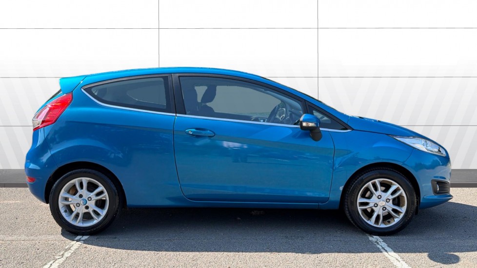 Ford Fiesta 1.25 82 Zetec 3dr Petrol Hatchback - Image 5