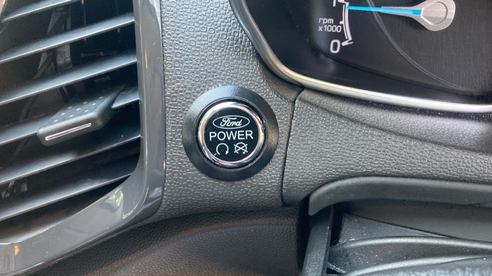 Ford EcoSport 1.0 EcoBoost Titanium 5dr Petrol Hatchback - Image 25