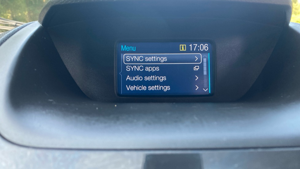 Ford EcoSport 1.0 EcoBoost Titanium 5dr Petrol Hatchback - Image 34