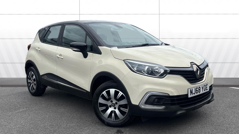 Renault Captur 0.9 TCE 90 Play 5dr Petrol Hatchback - Image 1
