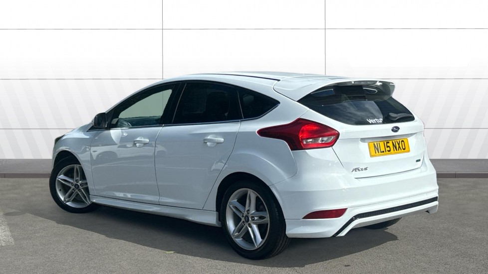 Ford Focus 1.0 EcoBoost 125 Zetec S 5dr Petrol Hatchback - Image 2
