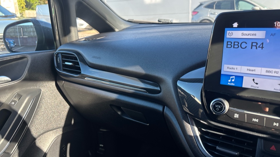 Ford Fiesta 1.0 EcoBoost 140 ST-Line 5dr Petrol Hatchback - Image 31