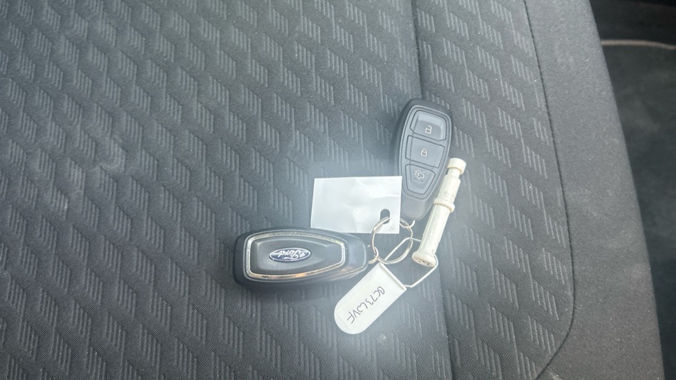 Ford Fiesta 1.0 EcoBoost Titanium 5dr Petrol Hatchback - Image 19